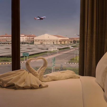 Florida Airport Hotel Kochi Nedumbassery Zewnętrze zdjęcie