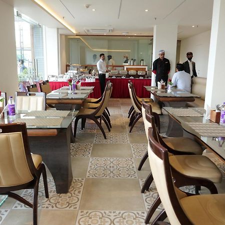Florida Airport Hotel Kochi Nedumbassery Zewnętrze zdjęcie