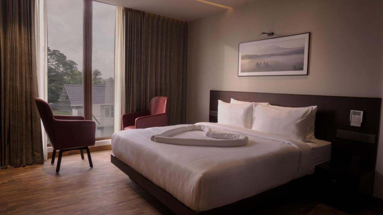 Florida Airport Hotel Kochi Nedumbassery Zewnętrze zdjęcie